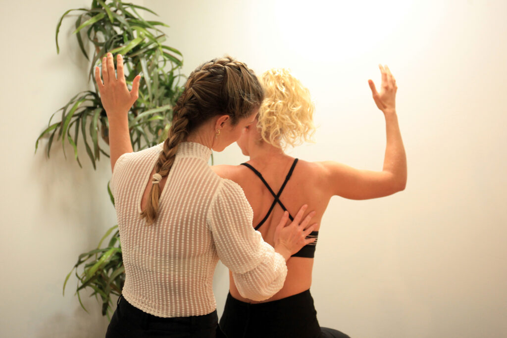 Renee the physiotherapist providing physiotherapy to a dancer